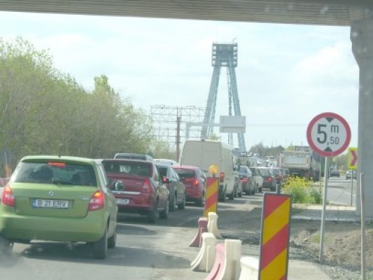 Atenţie, şoferi! Pe Podul de la Agigea, aflat în reparaţii, se circulă în continuare cu restricţii